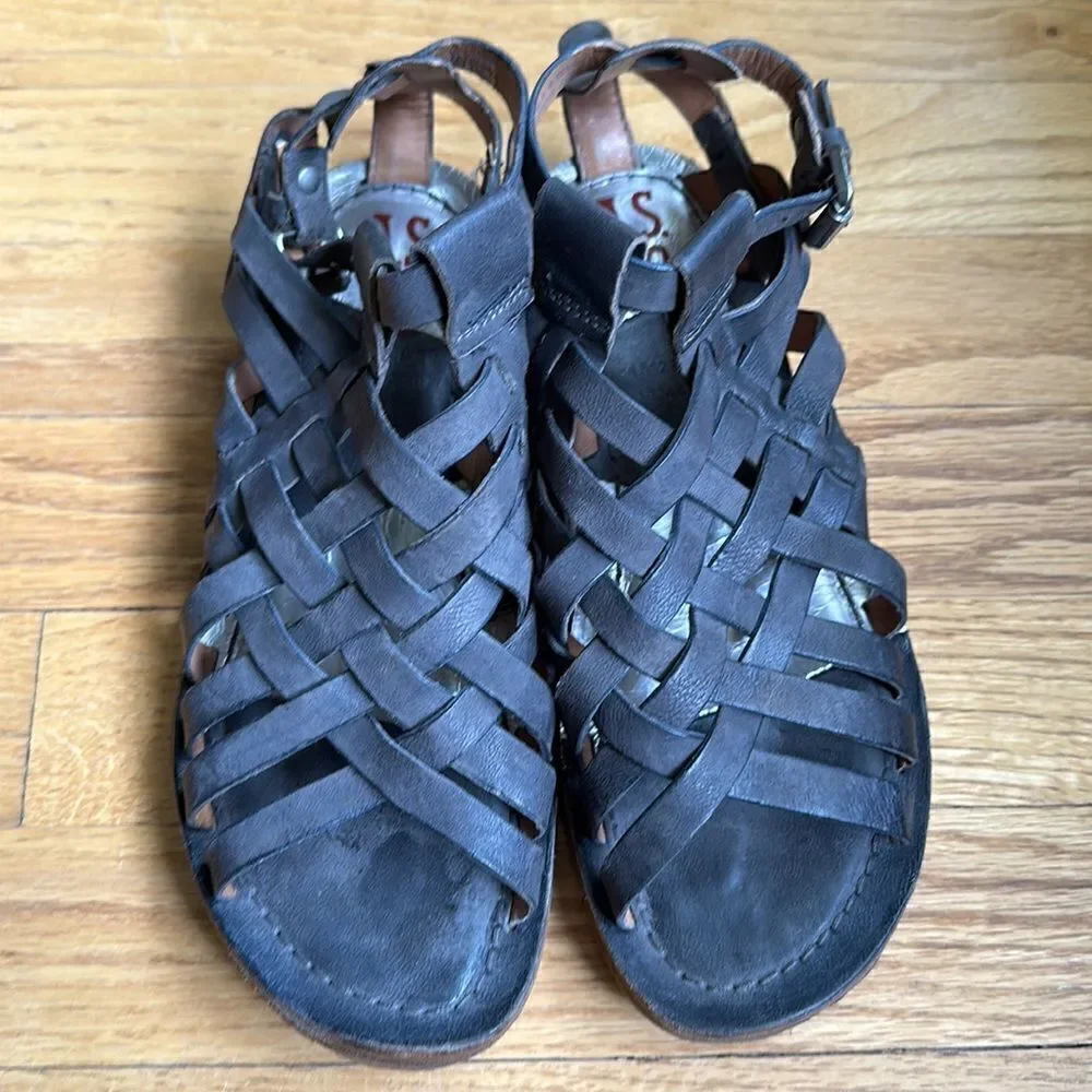 AS 98 EU 36 US 6 grey soft leather sandals side buckle excellent condition